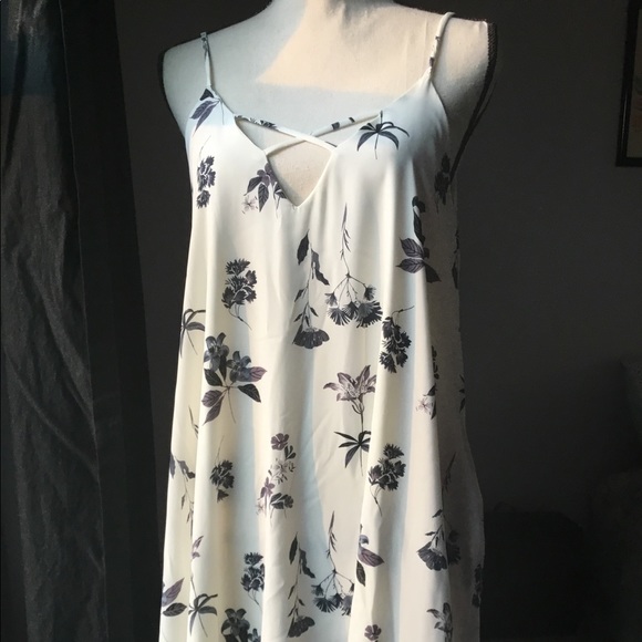 Ivory floral lined dress - Picture 3 of 5